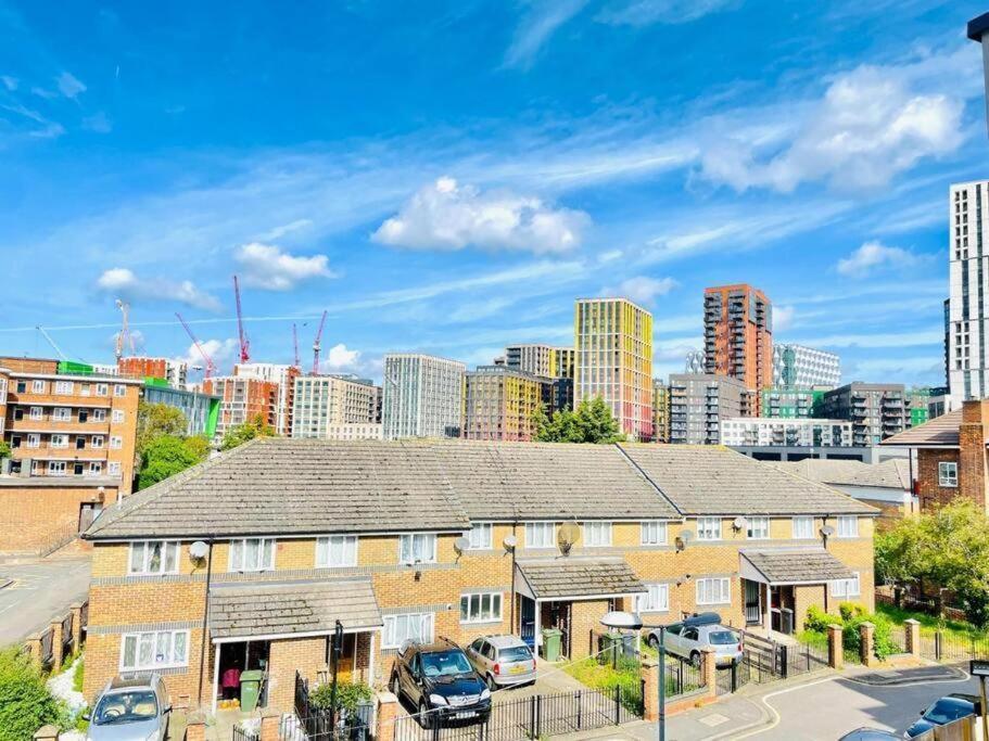Two Bedroom Serviced - Nine Elms Luxury - Vauxhall & Westminster Appartement *